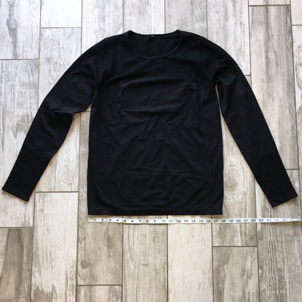 Fabletics Long Sleeve Workout Top